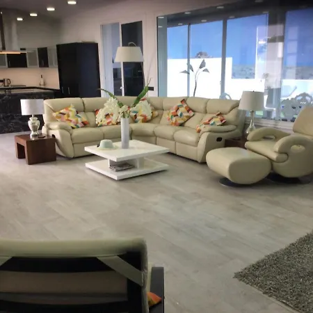 Lillos On The Golf Estate * Teguise (Lanzarote)