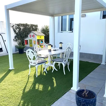 Lillos On The Golf Estate Villa *