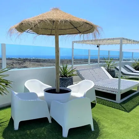 Lillos On The Golf Estate *