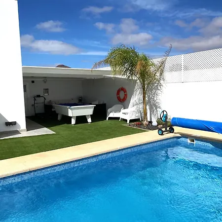 Lillos On The Golf Estate Teguise (Lanzarote)
