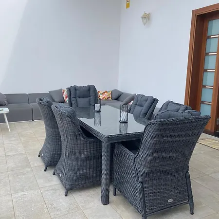 Villa Lillos On The Golf Estate Teguise (Lanzarote)
