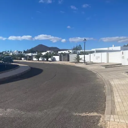 Villa Lillos On The Golf Estate Teguise (Lanzarote)