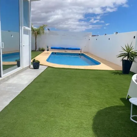Lillos On The Golf Estate Teguise (Lanzarote)
