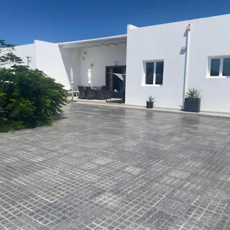 Lillos On The Golf Estate *